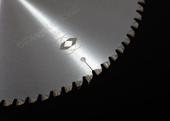 Mũi cưa kim loại Lưỡi cưa cắt kim loại / 54z 60z Lưỡi cưa lạnh Nhật Bản 250mm 285mm