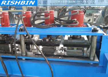 Tự động 18 Rollers Cửa Khung Roll Forming Machine với cắt khuôn thủy lực